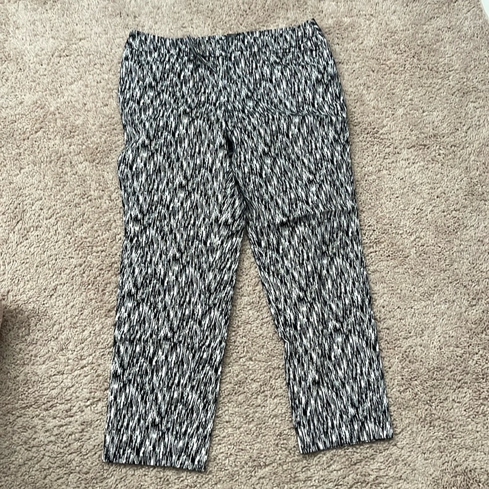 Valerie Bertinelli slacks